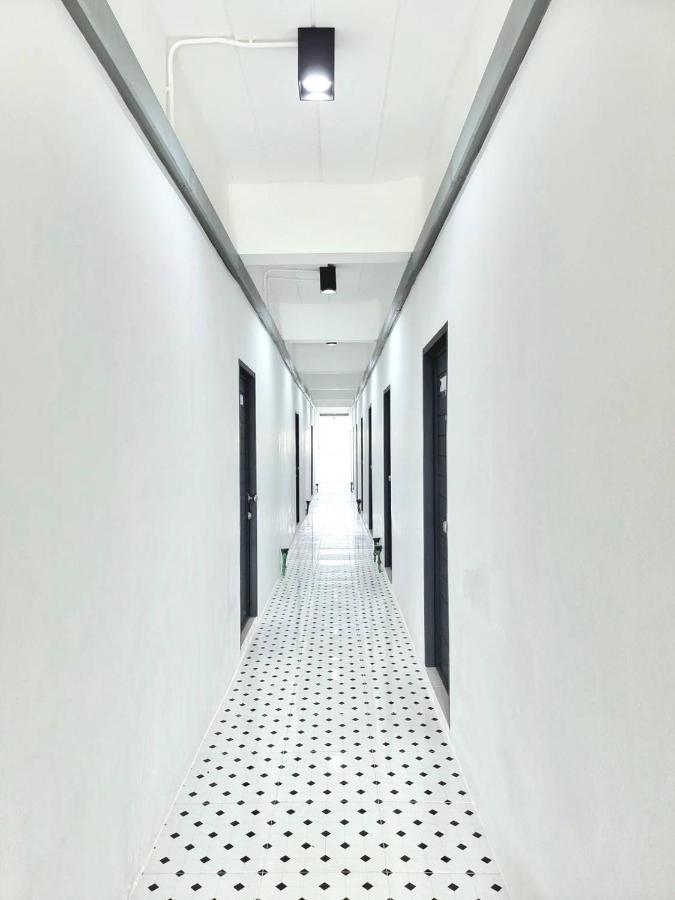 The Zai Apartment Ban Krathum Lom Exterior foto